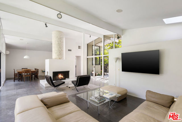 Drew Fenton | 30611 Las Estrellas Drive Malibu CA | MLS: 7423493 Drew Fenton | 30611 Las Estrellas Drive Malibu CA | MLS: 7423493