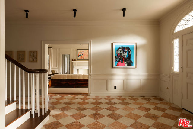 324 S Rimpau Boulevard, Los Angeles CA: https://media.crmls.org/mediaz/9704bbb1-e21c-4d43-95a2-7d3deb2a3765.jpg