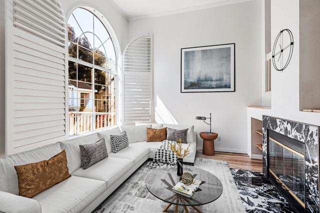 4 Brigantine Lane, Redwood City CA: https://media.crmls.org/mediaz/97053745-4f33-4c02-bad0-eb67bfc58a2a.jpg