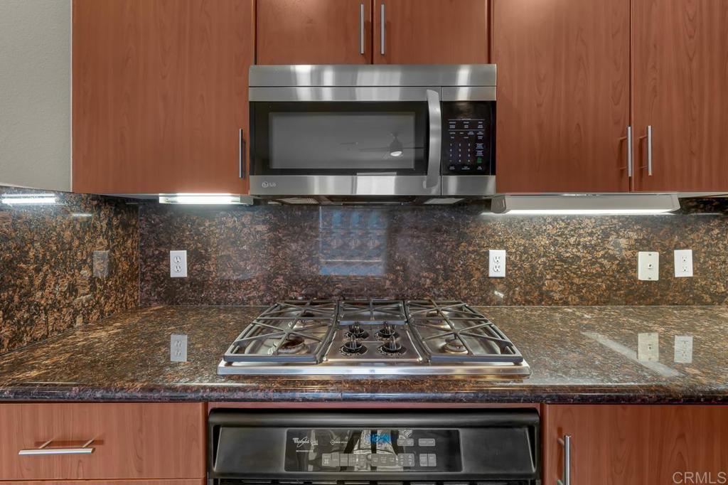 550 Park Blvd - photo 6