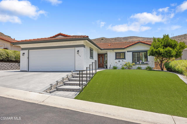 1134 Paquita Street, Camarillo CA: https://media.crmls.org/mediaz/97062309-50b9-4146-b7a2-7ccd70a05cf7.jpg