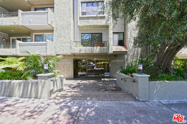 Image 3 for 1506 S Bentley Ave #207, Los Angeles, CA 90025