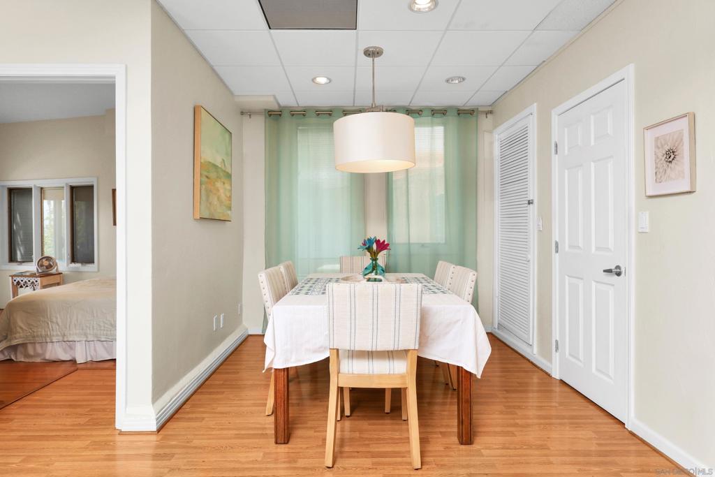 MLS #250037348SD image #40