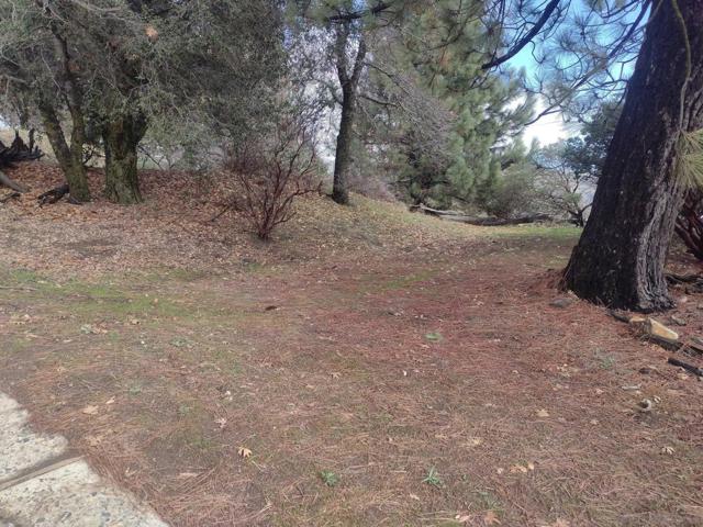 2380 Cape Horn Ave,  CA: https://media.crmls.org/mediaz/9707829a-7bf3-4afb-a935-50914a28cd83.jpg