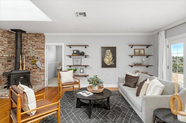 1420 Idaho Ave, Escondido CA: https://media.crmls.org/mediaz/97081e40-86b9-4f1d-bde0-21f52b84c87f.jpg