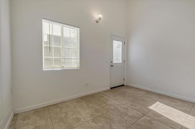 Image 25 of 77 For 2735 Soquel Avenue