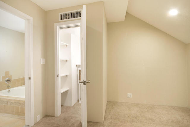 Image 34 of 42 For 73318 Shadow Mountain Drive B