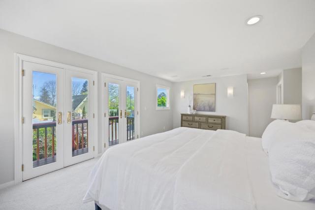 1249 Oak Street, San Mateo CA: https://media.crmls.org/mediaz/9709914c-0694-4661-b630-982f5d8ba8fe.jpg