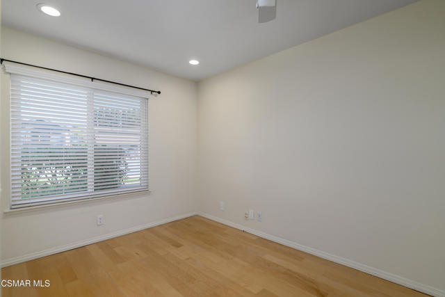 2202 Park Place, Thousand Oaks CA: https://media.crmls.org/mediaz/9709d431-6ac8-4ff5-b2ba-59a22a814d8a.jpg