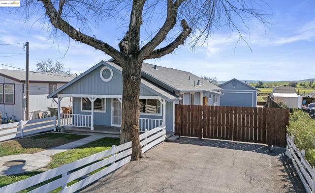3474 Camino Diablo, Byron CA: https://media.crmls.org/mediaz/970a23ed-9fbd-45ba-9965-6f48d4508297.jpg