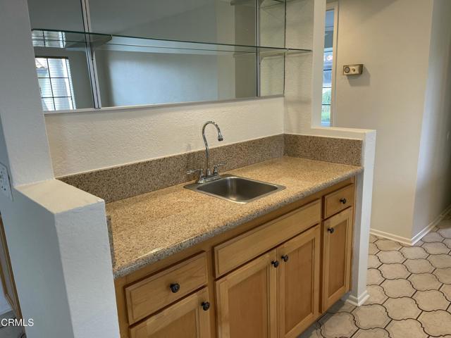 Detail Gallery Image 12 of 66 For 2243 Martinique Ln, Oxnard,  CA 93035 - 2 Beds | 2 Baths