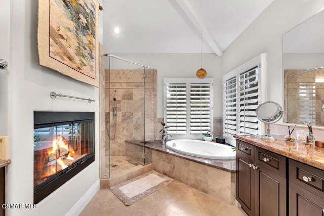 782 Emerson Street, Thousand Oaks CA: https://media.crmls.org/mediaz/970d4473-9325-4831-97f1-31c4ac3d1ddc.jpg