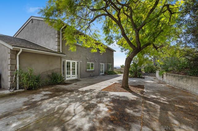 Image 11 of 33 For 5122 Edgeworth