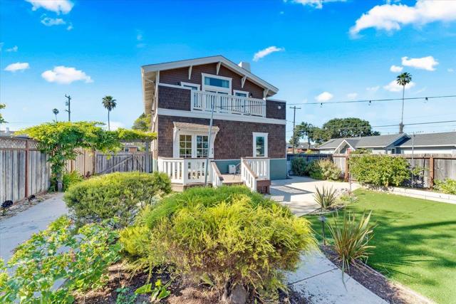 1901 Delaware Avenue, Santa Cruz CA: https://media.crmls.org/mediaz/970df70c-98e9-4414-8772-fb6f5bab7da2.jpg