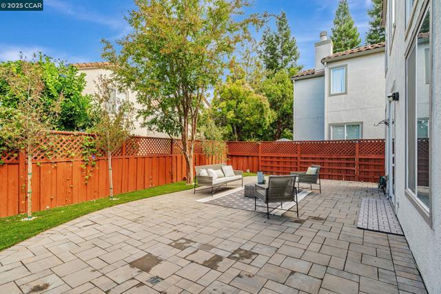 115 Sapphire Ct, San Ramon CA: https://media.crmls.org/mediaz/970f5009-d60c-4e68-b6cf-66d970ddfefa.jpg
