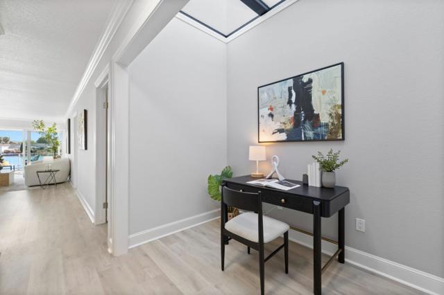 464 Fathom Drive, San Mateo CA: https://media.crmls.org/mediaz/970fc276-cdbc-437a-ab41-35645e384c2e.jpg
