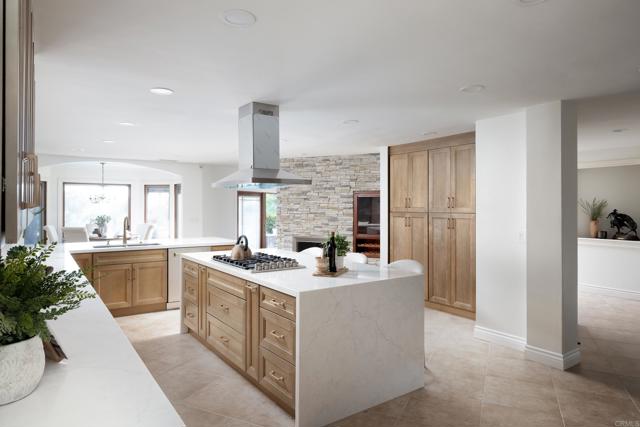 15017 Skyridge Road, Poway CA: https://media.crmls.org/mediaz/97100b0c-9a21-415c-8e68-f27e317afbe1.jpg