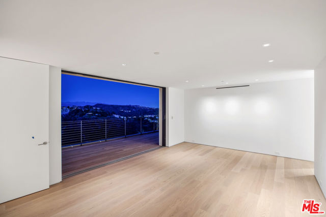 1448 STRADELLA Road, Los Angeles CA: https://media.crmls.org/mediaz/971024e7-cf1c-4f80-b46b-3f58d0924f37.jpg