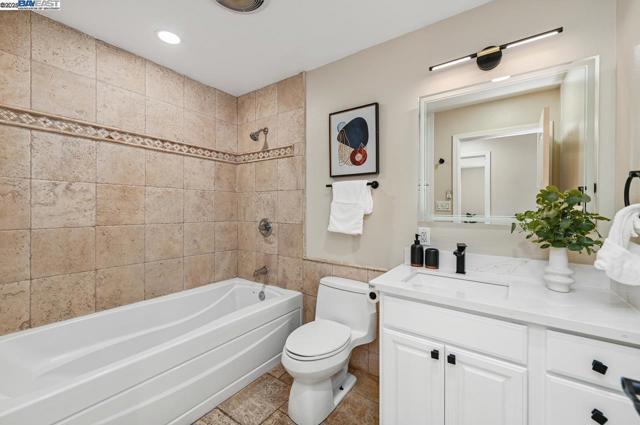 3370 Gardella Plaza, Livermore CA: https://media.crmls.org/mediaz/971090dc-13b8-411c-a4a5-9d5b38eebea1.jpg