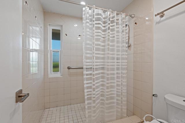 2163 Caminito San Martin, La Jolla CA: https://media.crmls.org/mediaz/9710bb79-565d-484e-a542-2295915660d5.jpg