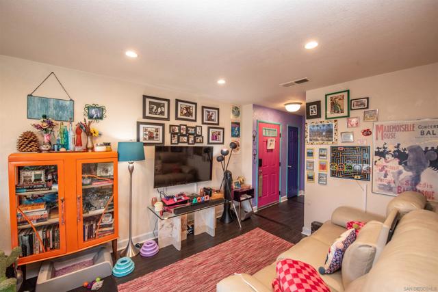 3295 Ocean View Blvd, San Diego CA: https://media.crmls.org/mediaz/9710ffd9-11c0-4656-b3f2-d3cca0a75500.jpg