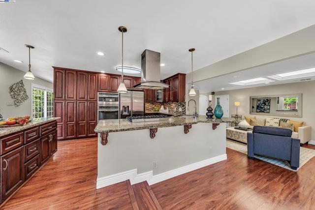 41917 Camino Santa Barbara, Fremont CA: https://media.crmls.org/mediaz/97125055-1fff-42a3-a108-0bc22865bc56.jpg