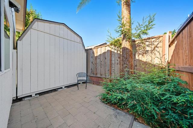 320 N Ellsworth Avenue, San Mateo CA: https://media.crmls.org/mediaz/97125d45-1194-4cba-be4d-3fa664a7f59f.jpg