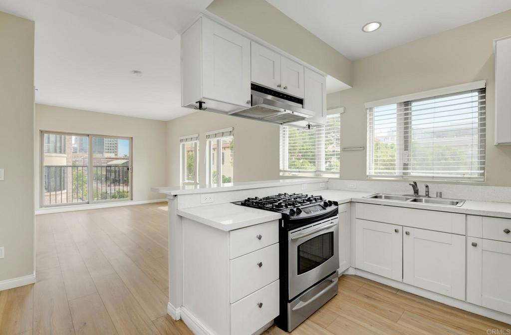 450 J St - photo 3