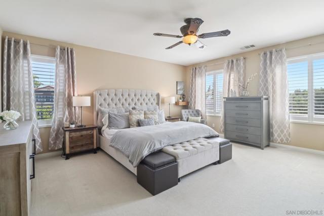 11383 Merritage Ct, San Diego CA: https://media.crmls.org/mediaz/9714830f-379a-46b9-a076-e5d3452cd9f7.jpg