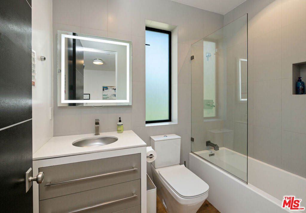 MLS #25576861 image #19