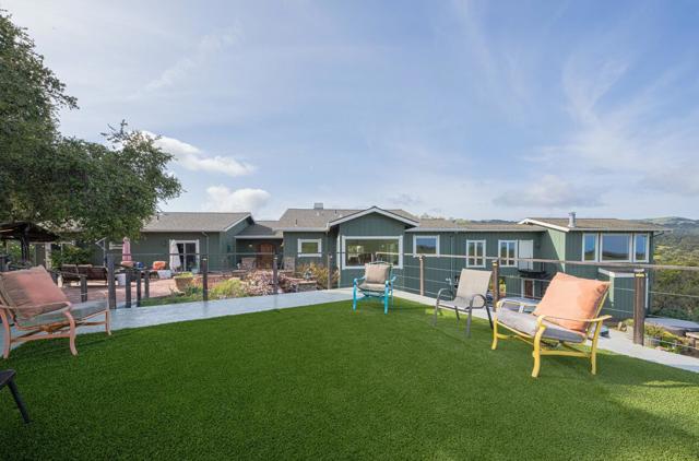 383 Corral De Tierra Road, Salinas CA: https://media.crmls.org/mediaz/971523b9-d053-492b-9439-92dfa2f4d075.jpg