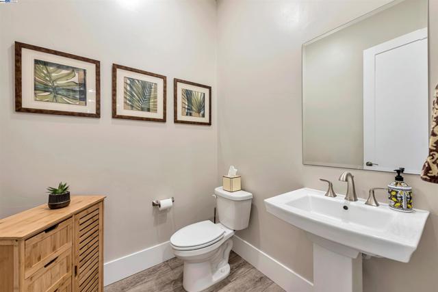 Image 24 of 38 For 17932 Vintner Ct
