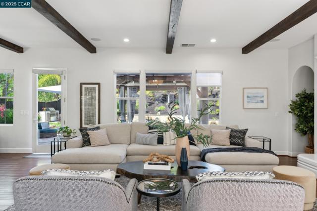 492 Calico Ct, San Ramon CA: https://media.crmls.org/mediaz/9715da1e-b46d-428d-b115-7e30083a9ac9.jpg