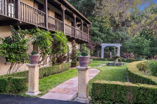 11510 Summit Wood Road, Los Altos Hills CA: https://media.crmls.org/mediaz/9716274b-3423-4552-b69d-b7d8d1166b28.jpg
