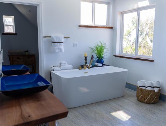 10701 Empire Grade, Santa Cruz CA: https://media.crmls.org/mediaz/9716d91a-79b5-47a5-909b-9f3ffdfb7947.jpg