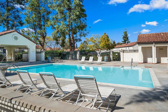 742 Eastshore Ter, Chula Vista CA: https://media.crmls.org/mediaz/9718c8fa-590e-4b3f-8785-7b66aa4a4010.jpg