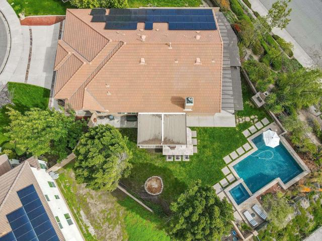 25111 Cedar Ridge Court, Wildomar CA: https://media.crmls.org/mediaz/97191b9f-1212-4357-9bc0-fb675de30b9e.jpg