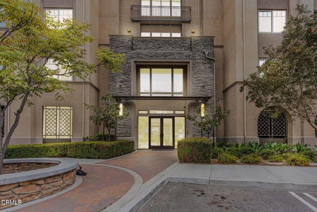 2810 Wagon Wheel Road, Oxnard CA: https://media.crmls.org/mediaz/971a59f5-c371-45d5-8d42-93f404bb5f5d.jpg