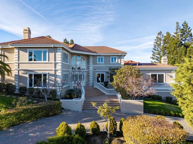 2496 Butternut Drive, Hillsborough CA: https://media.crmls.org/mediaz/971a6d70-7707-45a7-aa89-20996c0310b5.jpg