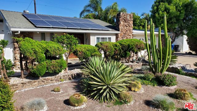 8130 Grimsby Avenue, Los Angeles CA: https://media.crmls.org/mediaz/971af32a-0db5-459a-9326-80665afba531.jpg