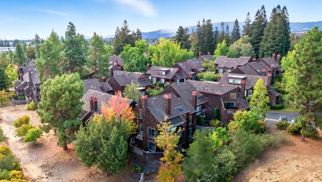 103 Peter Coutts Circle, Stanford CA: https://media.crmls.org/mediaz/971b44ee-c728-4078-9843-73dff64f916b.jpg