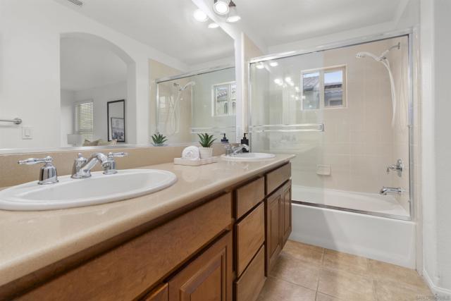 2517 Escala Circle, San Diego CA: https://media.crmls.org/mediaz/971b5fe3-da2b-49d4-93f9-22ce10d1b604.jpg