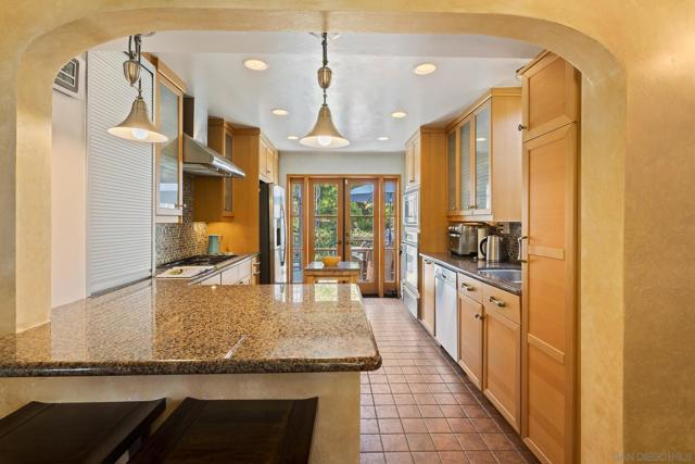 1434 5th Street, Coronado CA: https://media.crmls.org/mediaz/971c70e5-b024-4847-a876-ad84ebb38ac5.jpg