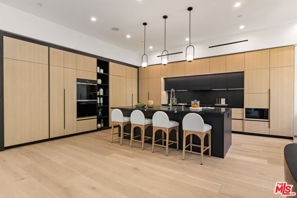 11929 Brentwood Grove Drive