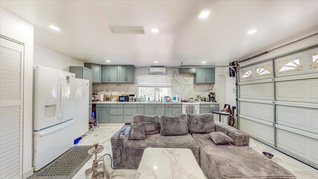 Detail Gallery Image 27 of 33 For 3120 Florence Terrace, Spring Valley,  CA 91978 - 4 Beds | 2 Baths