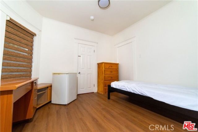 1023 S Wilton Place, Los Angeles CA: https://media.crmls.org/mediaz/971e38f1-9d0e-4ea4-84f3-1929a758a356.jpg
