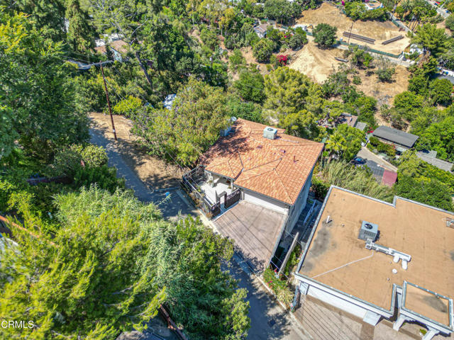 453 Frontenac Avenue, Los Angeles CA: https://media.crmls.org/mediaz/971e9142-26f3-4893-a266-a4d3a9b56ad3.jpg
