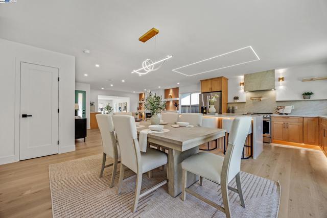 3156 San Joaquin, Union City CA: https://media.crmls.org/mediaz/971eda96-d50a-446c-84f8-82f85746d56b.jpg