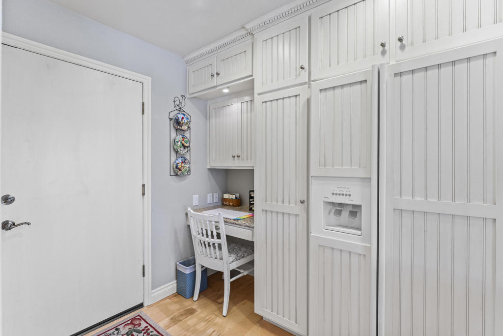 MLS #219132304DA image #6
