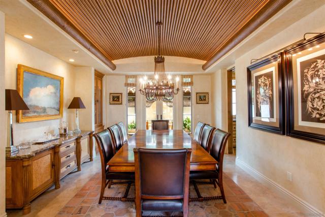 7206 Aviara Drive, Carlsbad CA: https://media.crmls.org/mediaz/971f4058-6312-4933-a6d5-ad7608f925d6.jpg